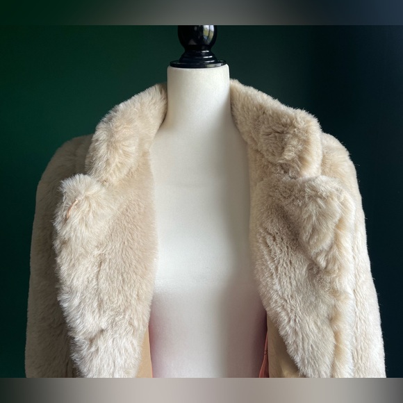 Vintage 90’s Jordache Women’s Faux Fur Jacket - Picture 3 of 16